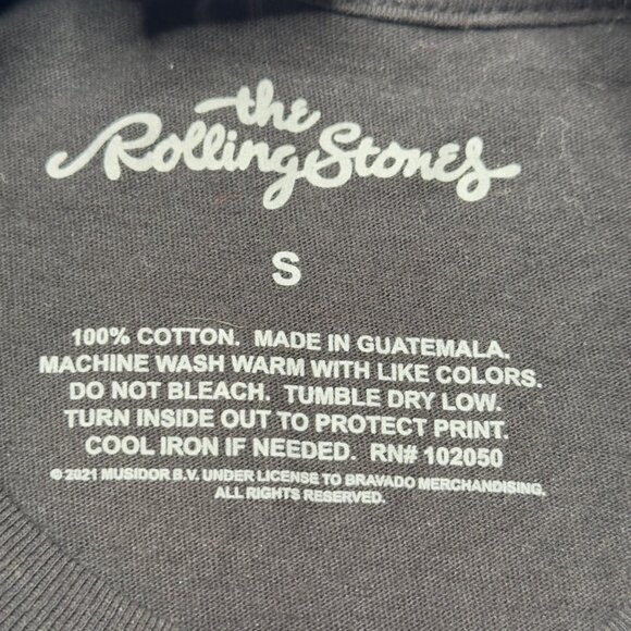 Rolling Stones Small T-Shirt Vampire Tongue Graphic Black Graphic Distressed New - Picture 3 of 9